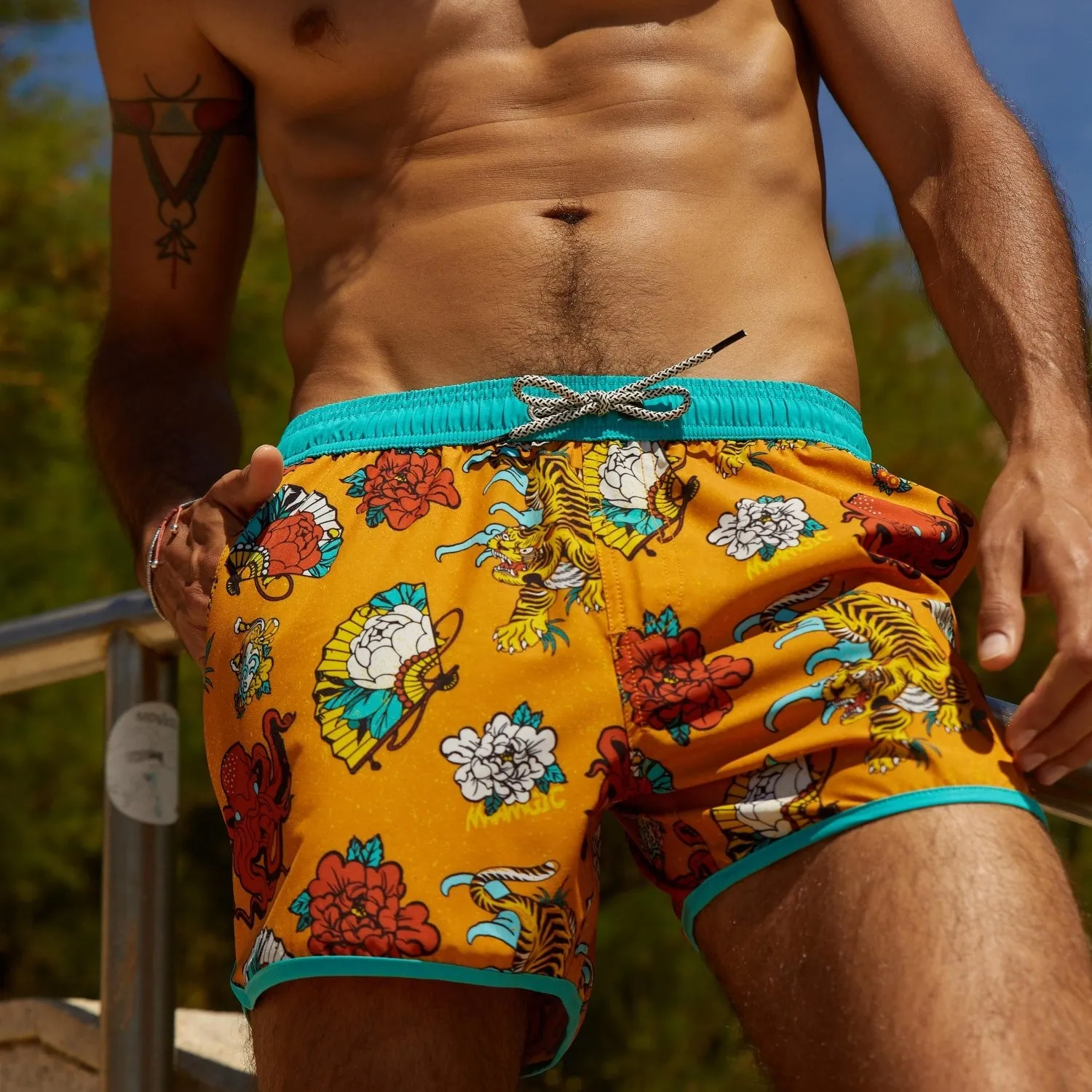 4.5 Inch Inseam Vintage Stretch Swallow Homing Swim Trunks