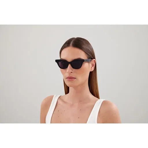 Alexander McQueen AM0381S Sunglasses