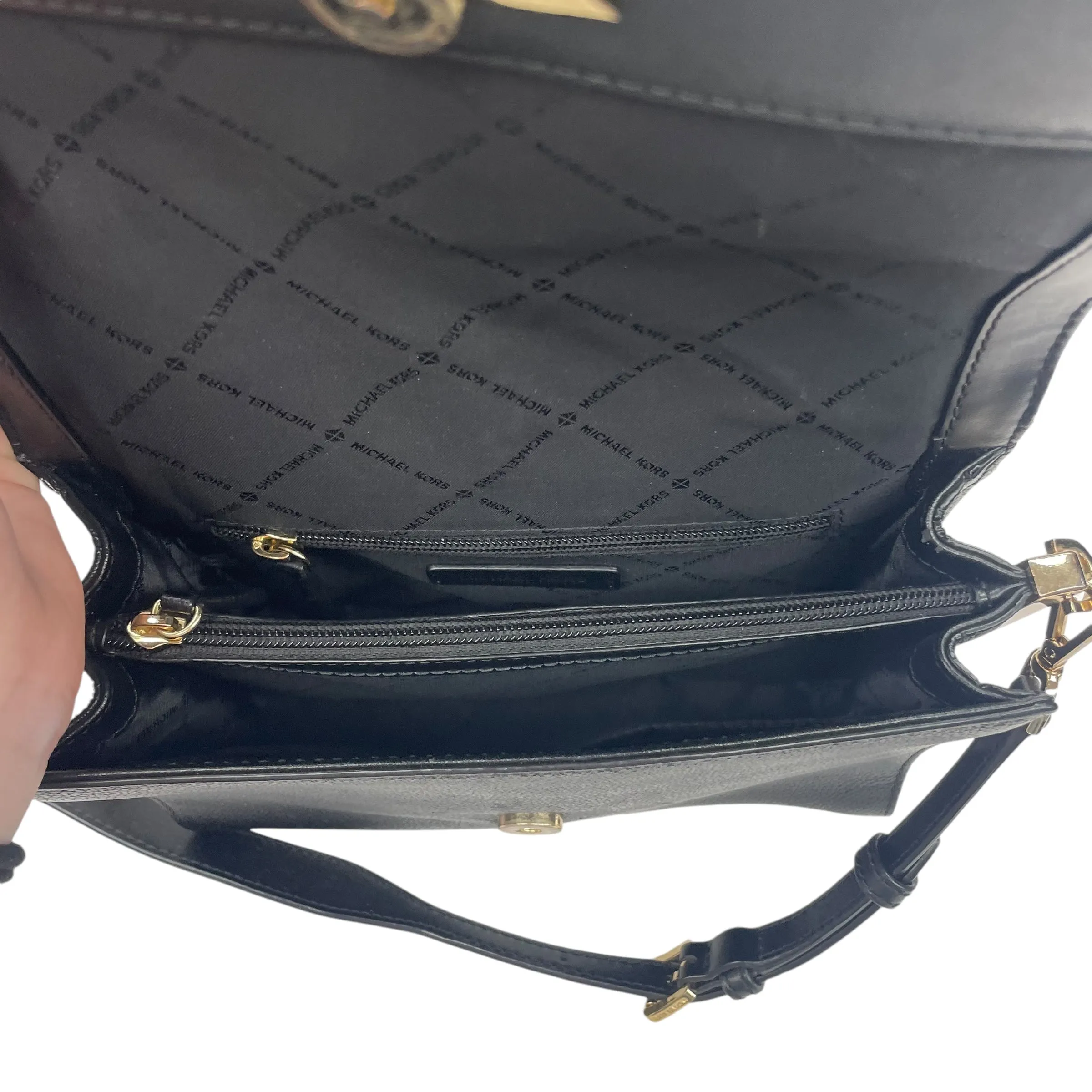 BLACK CROSSBODY DESIGNER by MICHAEL KORS Size:MEDIUM