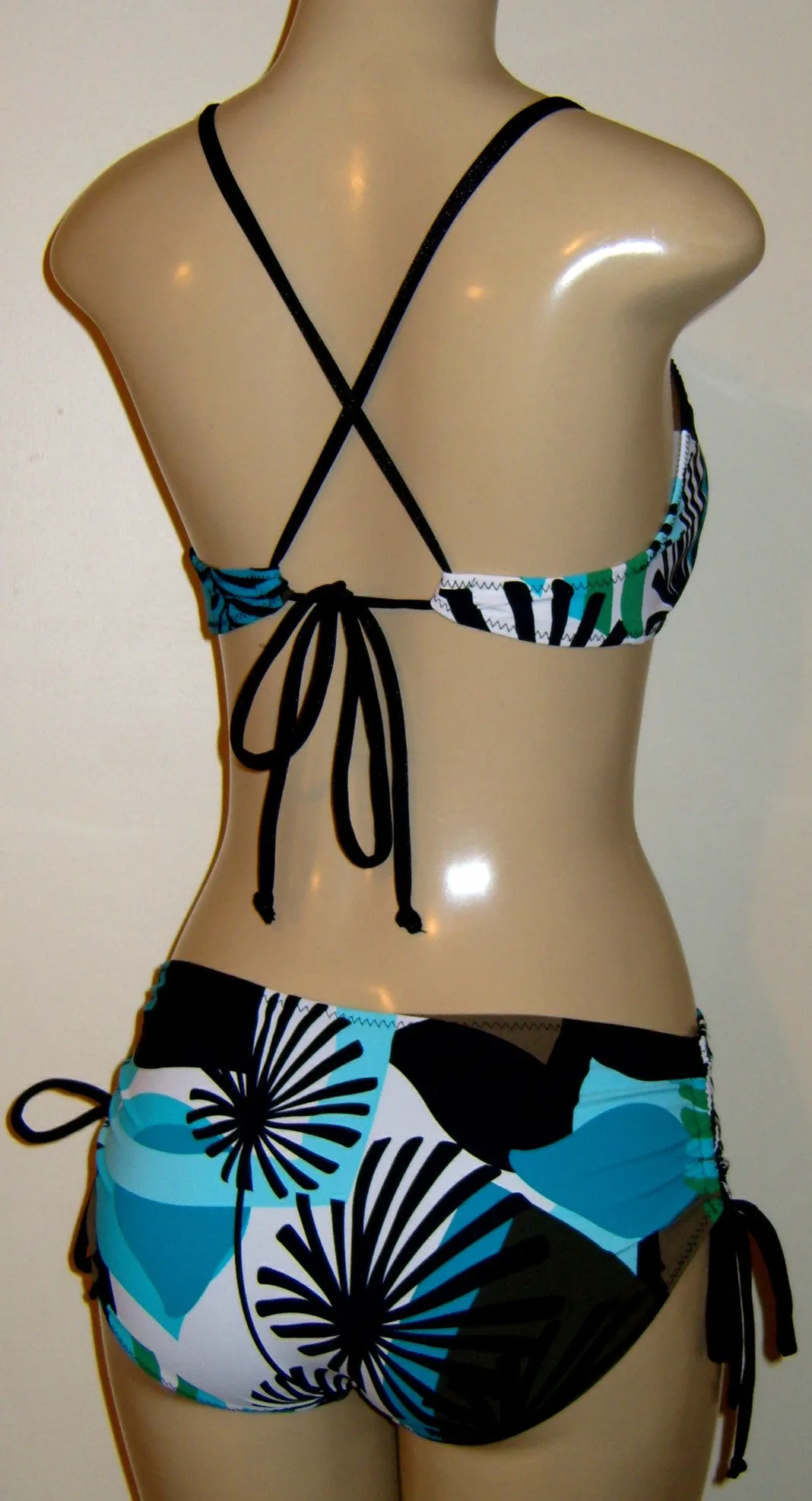 Sporti Bikini Crisscross Back Bikini Top and Bombshell Adjustable String Bottom