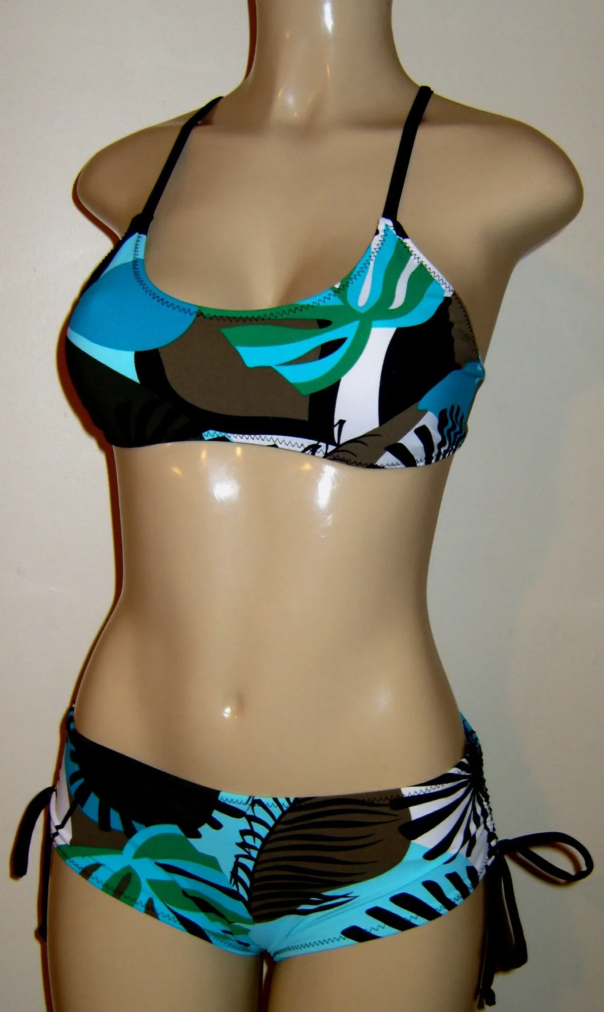 Sporti Bikini Crisscross Back Bikini Top and Bombshell Adjustable String Bottom